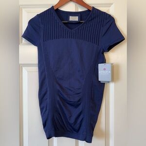NWT Athleta Trophy Tee Athletic Shirt Navy Blue Size Small